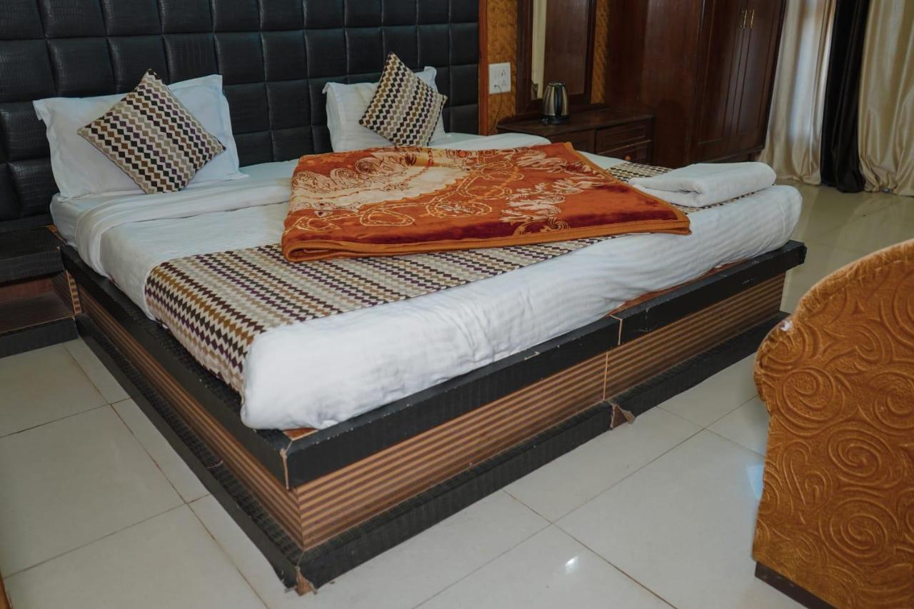 Himalaya Mount View Resort Kausani Eksteriør billede