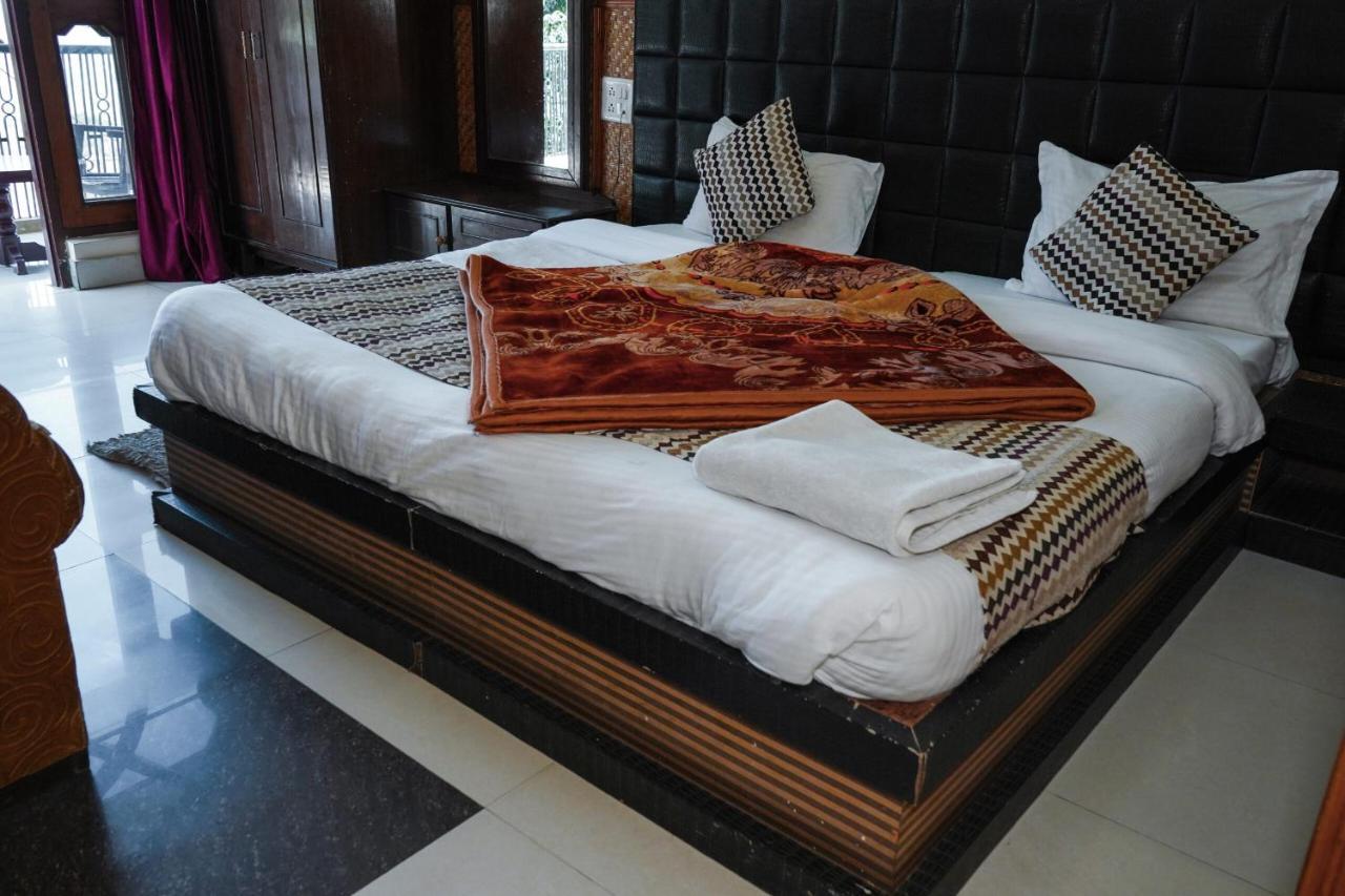 Himalaya Mount View Resort Kausani Eksteriør billede