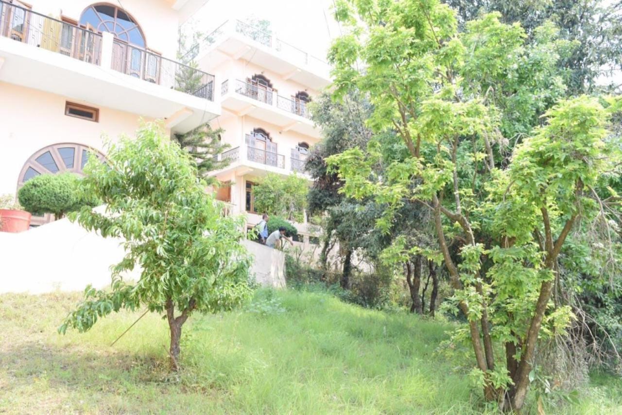 Himalaya Mount View Resort Kausani Eksteriør billede